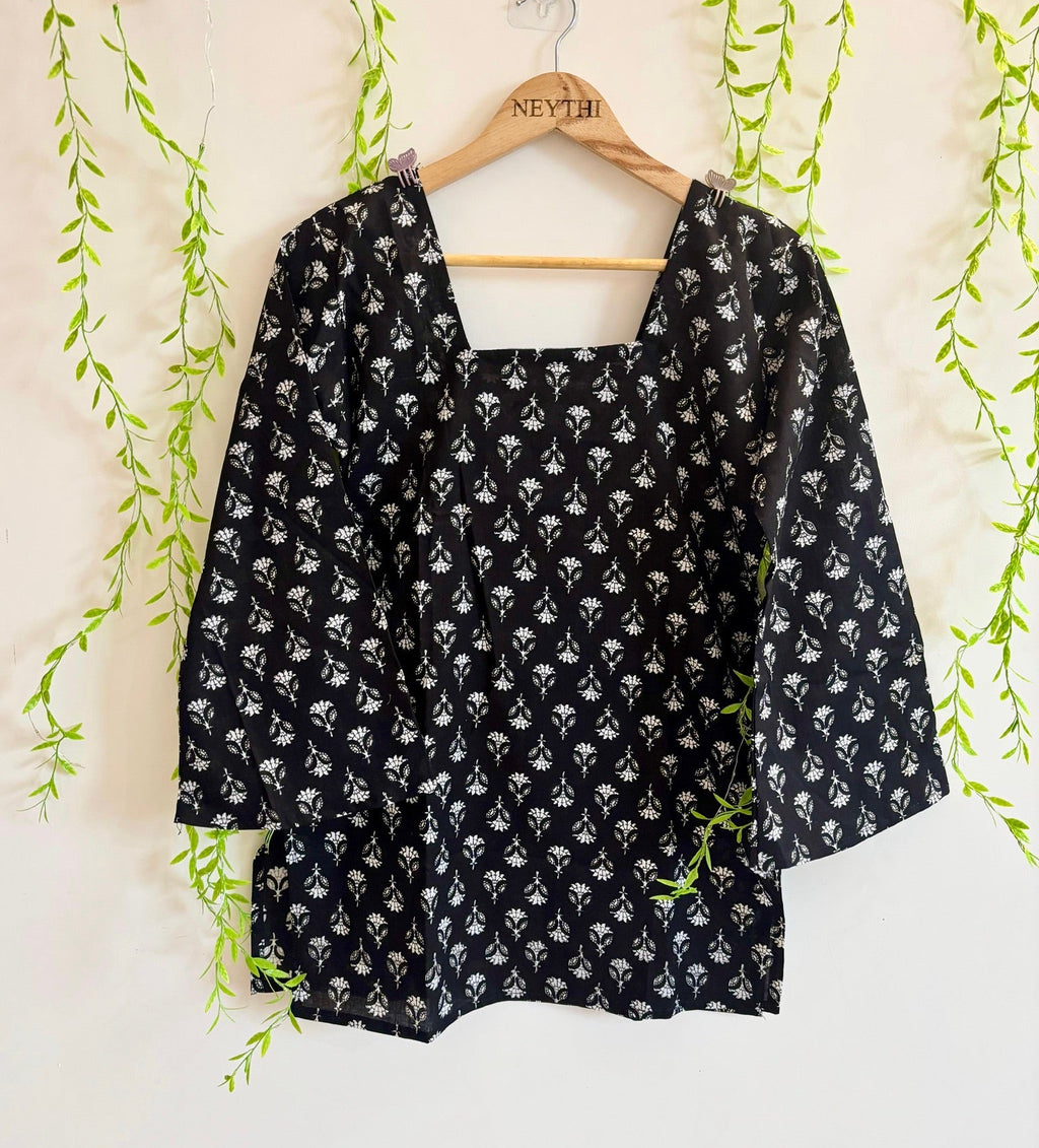 Black Handblock Mini Floral-Print Kurti