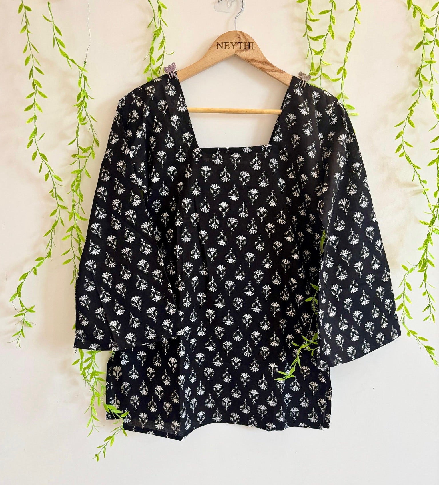 Black Handblock Mini Floral-Print Kurti