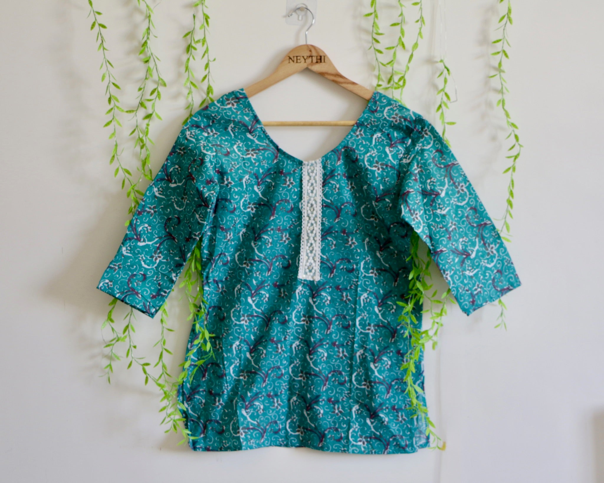 Vibrant Vine-Print Short Kurtis