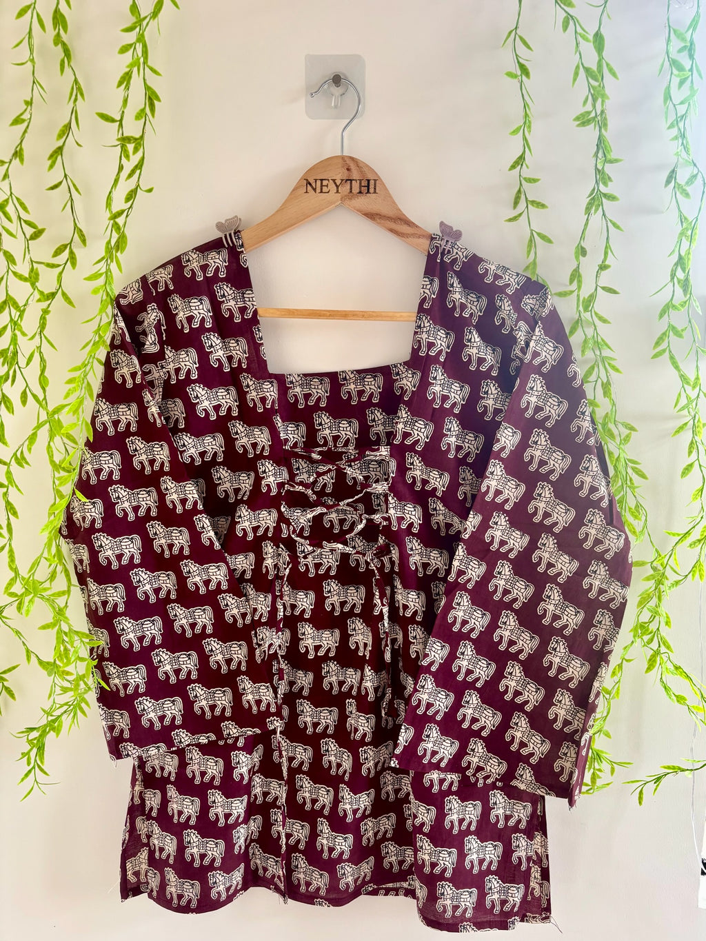 Maroon White Horse-Print Bell-Sleeve Kurti