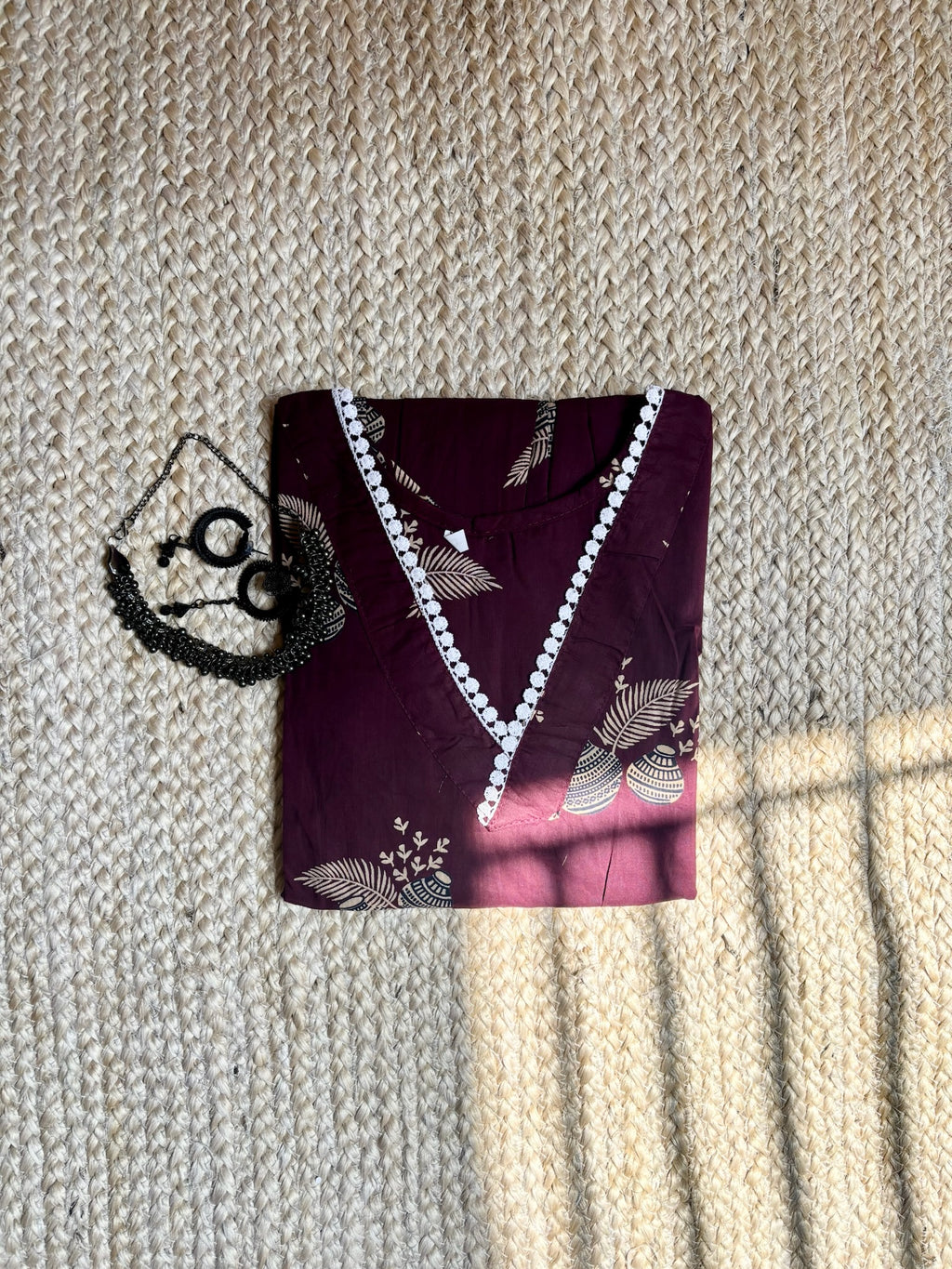 Plum Vase-Print Short Kurti