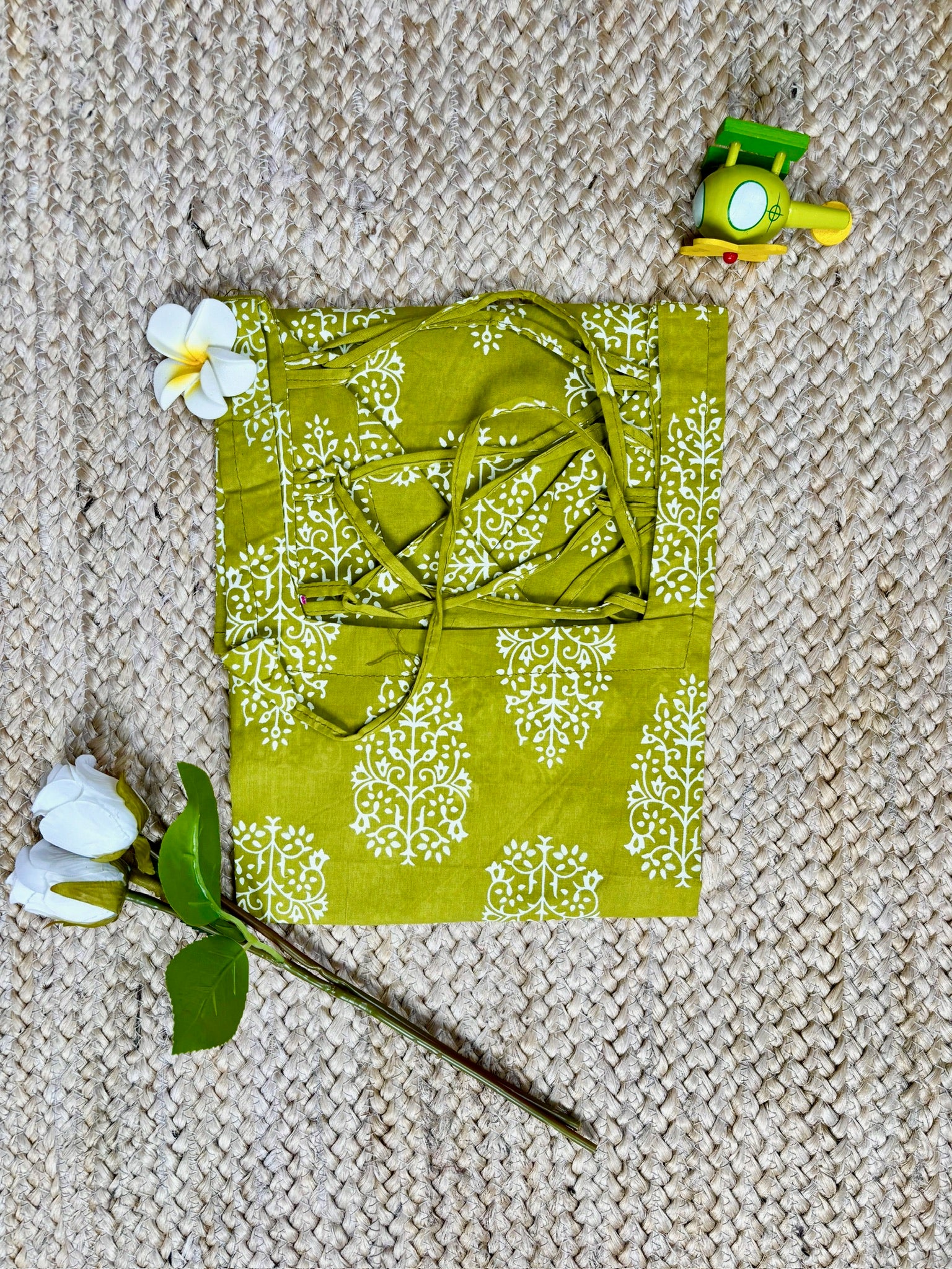 Light Green Leaf-Print Bell-Sleeve Kurti